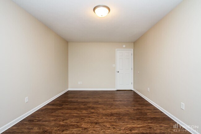 Building Photo - 10362 Corinth Way