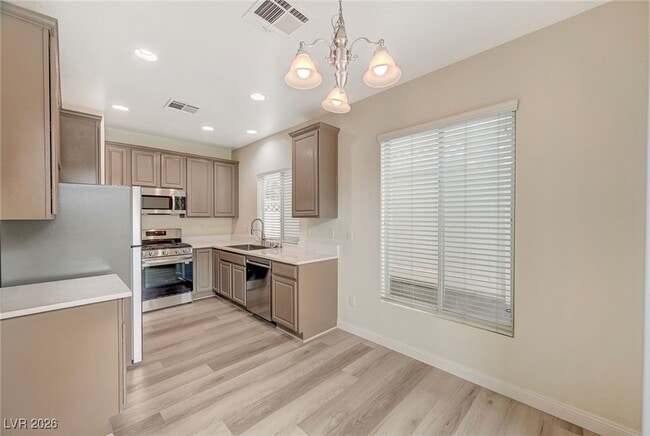 Building Photo - 10408 September Flower St