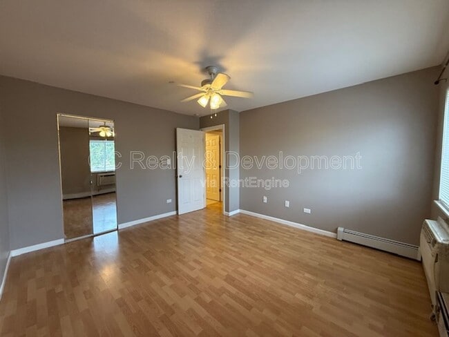 Building Photo - 834 College Blvd