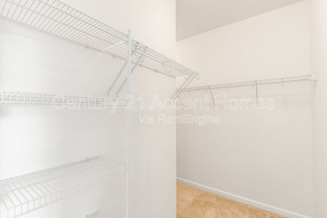 Building Photo - 24658 Cable Ml Ter