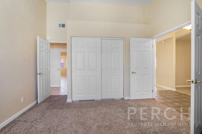 Building Photo - 1285 Granite Dr