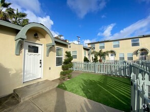 Building Photo - 1BD/1BA Cottage Home at B Street Bungalows...