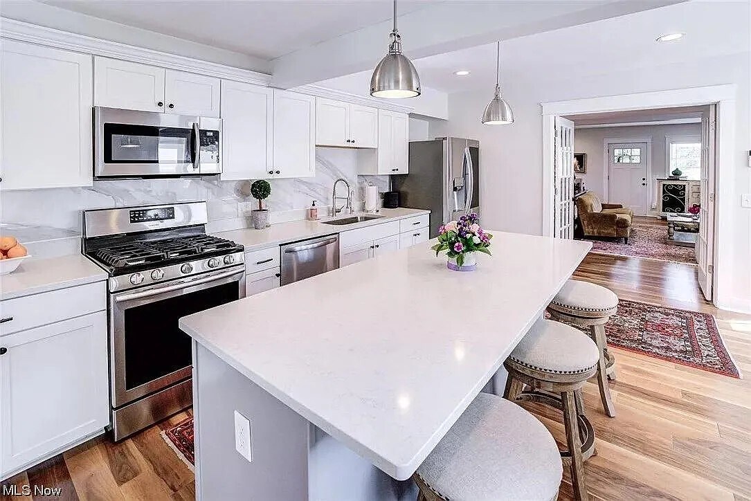 Building Photo - 343 E Garfield Rd