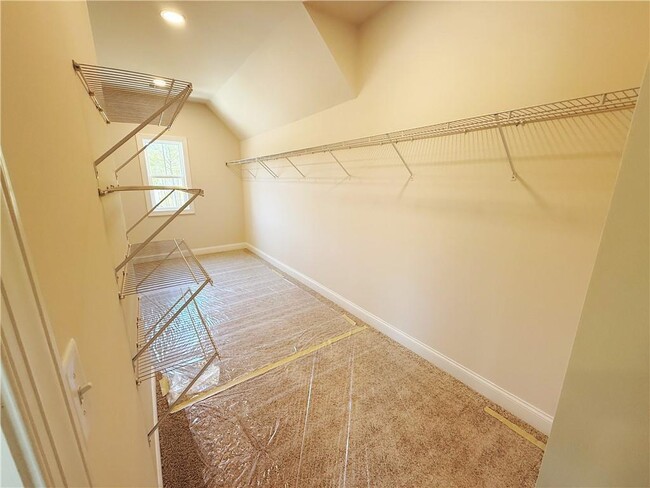 Building Photo - 2450 Colliers Ln