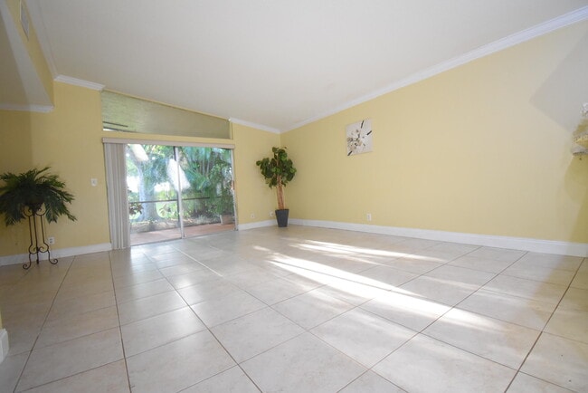 Building Photo - 22237 Woodborn Dr