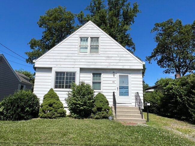 Primary Photo - 80 Holcomb St
