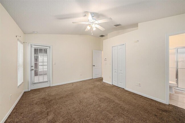 Building Photo - 7924 Carriage Pointe Dr