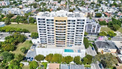 Building Photo - 900 SW 8th St
