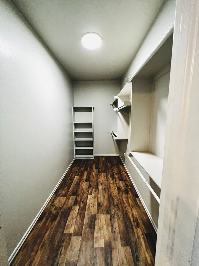 Building Photo - Charming 3BD 2BA Duplex in Yukon, The Gardens @ Chisholm Creek!!