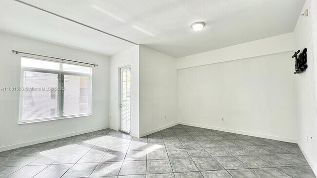 Building Photo - 1200 Town Center Dr