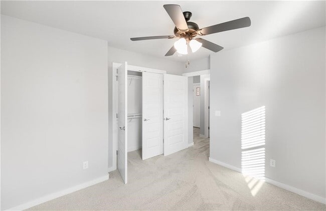 Building Photo - 410 Peach Ave