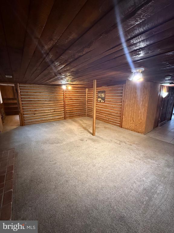 Building Photo - 7804 Temple St