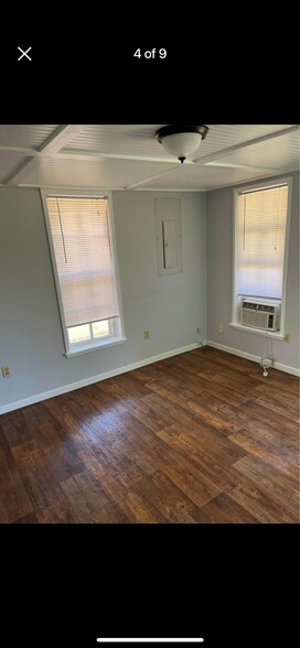 Building Photo - 250 S Dunbar Ln