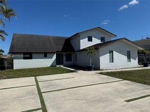 Building Photo - 3155 SW 132nd Ave