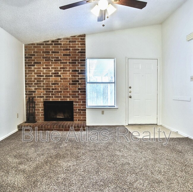 Building Photo - 2749 Countryside Ln