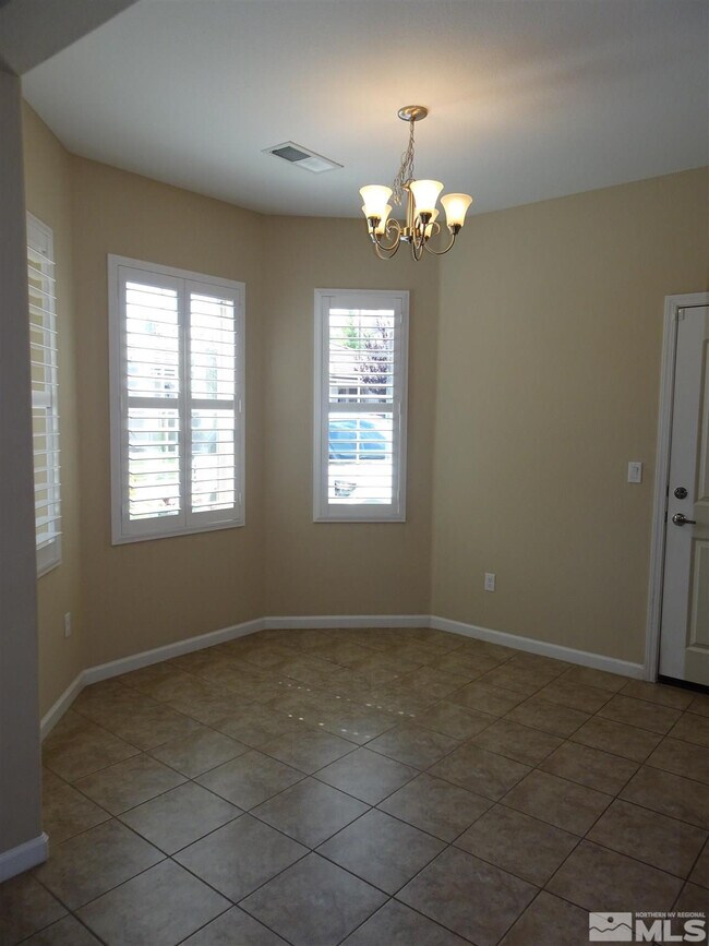 Building Photo - 494 Merganser Ln