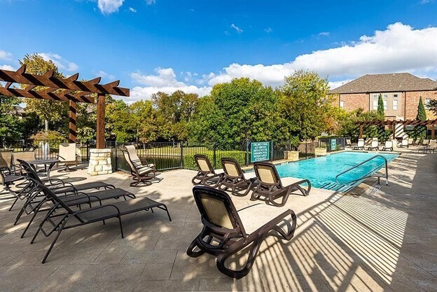 pool - 4428 Dexter Ln