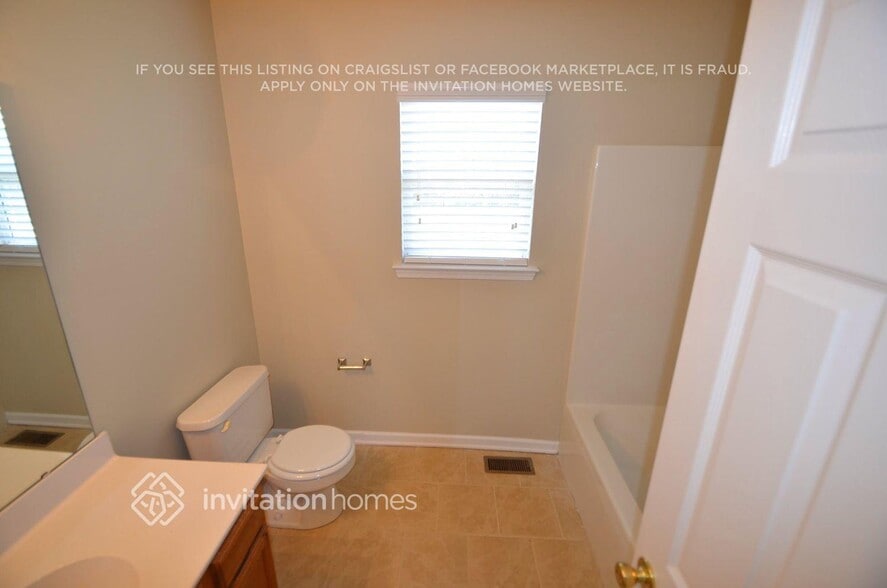 Building Photo - 9906 Sweet Plum Dr