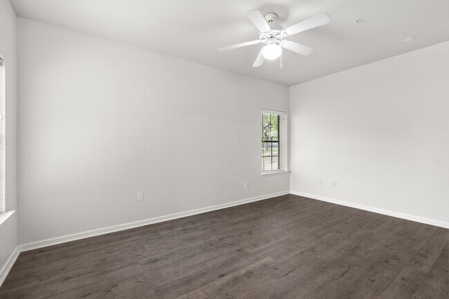 Building Photo - 6160 Eckhert Rd