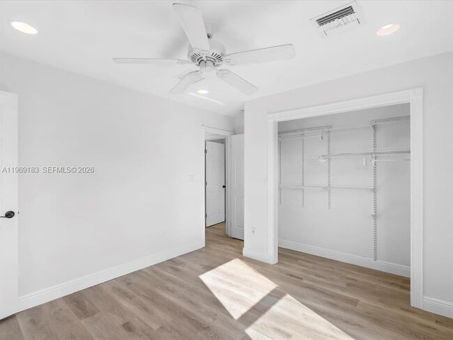 Building Photo - 8 SW 11th St