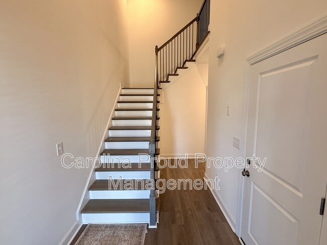 Building Photo - 1413 Dorset Dr
