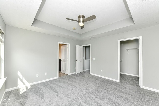 Building Photo - 9050 Mercer Dr