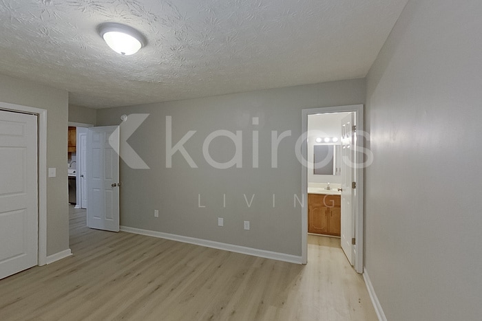 Building Photo - 341 Canada Ct