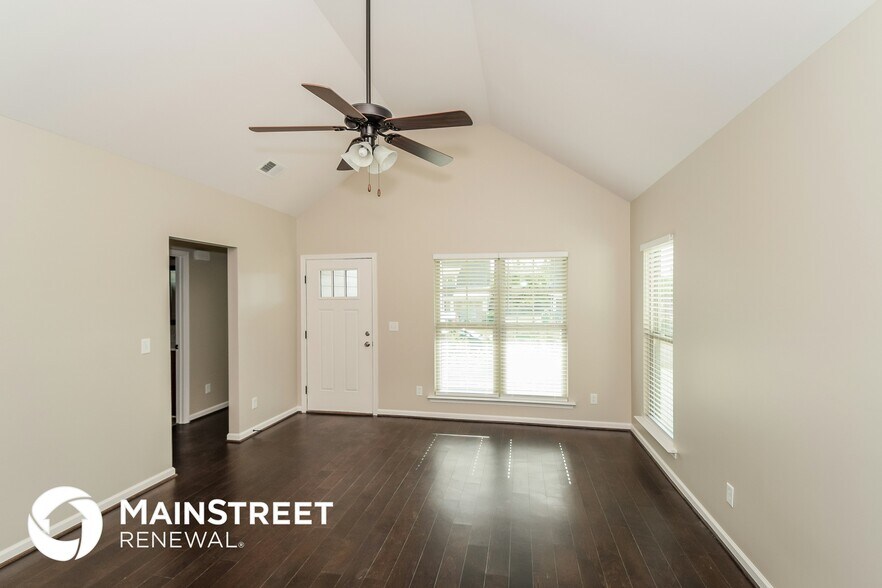 Building Photo - 530 Briar Ridge Cir