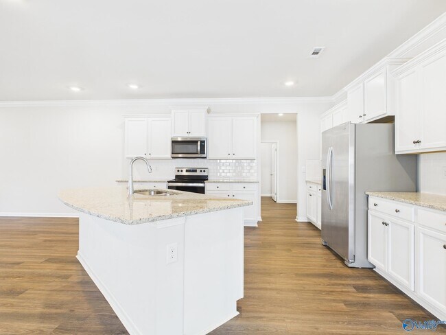 Building Photo - 157 High Leaf Dr