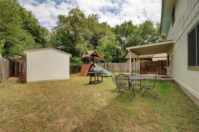 Building Photo - 8203 Beaver Brook Ln