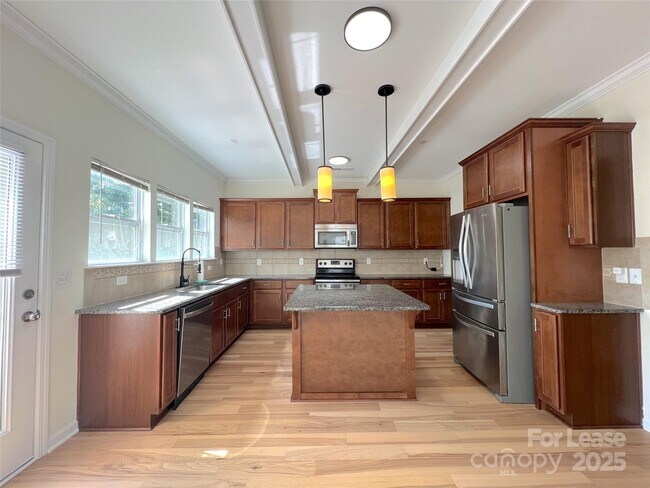 Building Photo - 2602 Impatien Drive