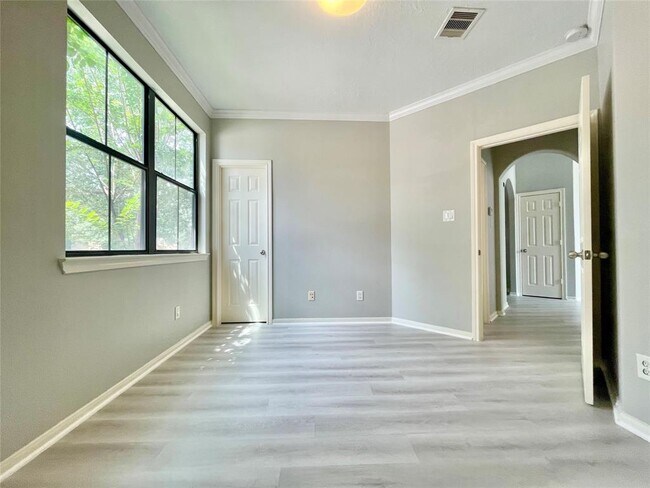 Building Photo - 3625 Standing Rock Dr
