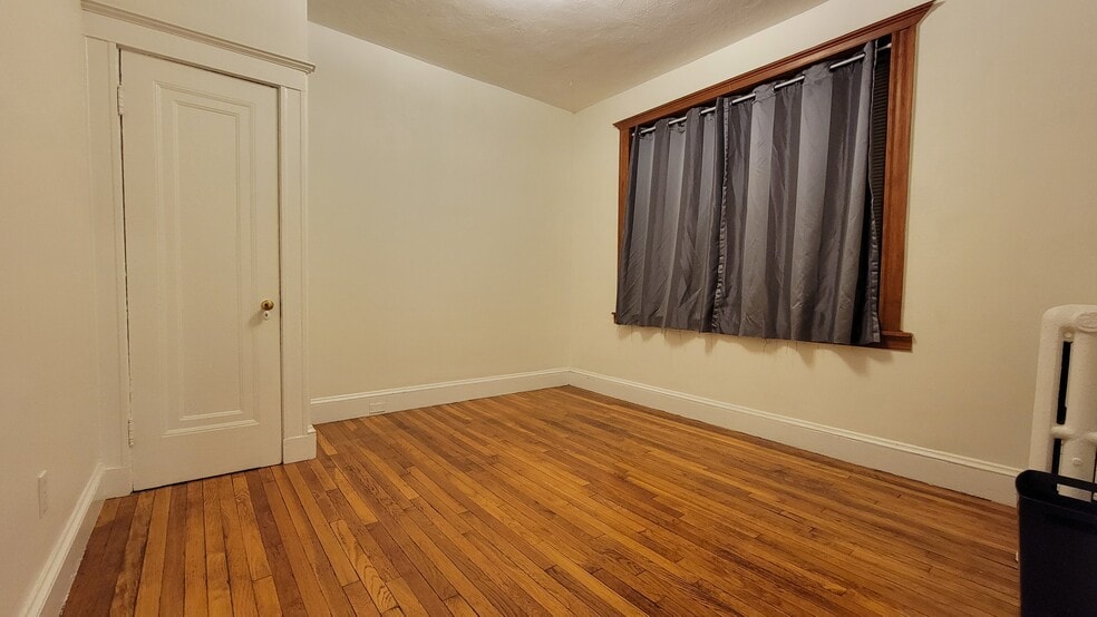 Bedroom 1 - 21 Westbourne Ter