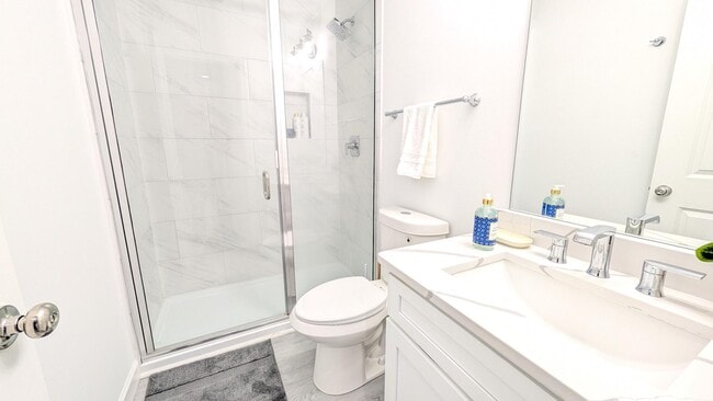 Building Photo - 2253 Papermill Rd