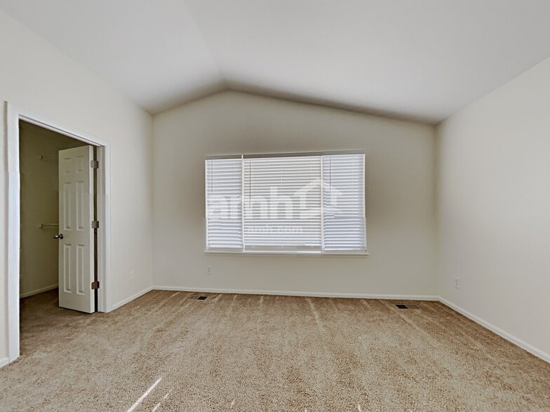 Building Photo - 10540 Garfield St