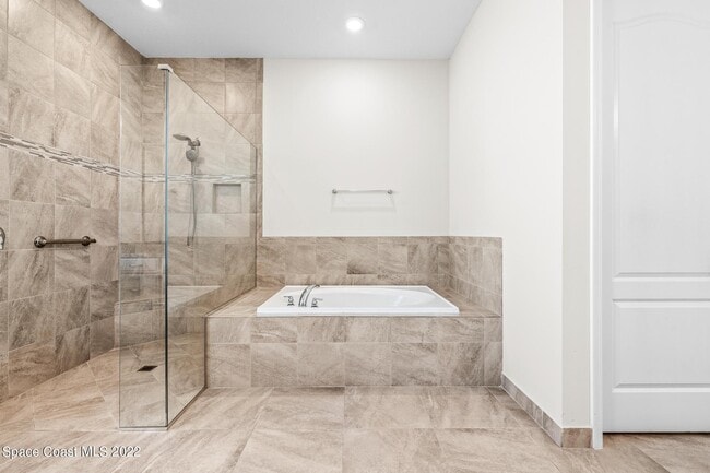 Building Photo - 2453 Chapel Bridge Ln