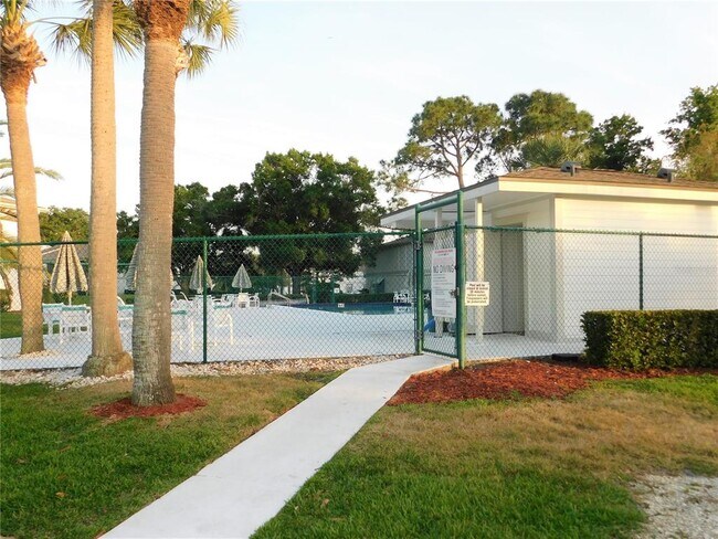 Building Photo - 105 Windward Pl