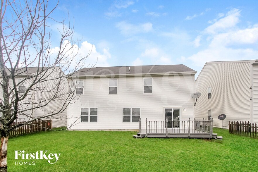 Building Photo - 8051 Little River Ln