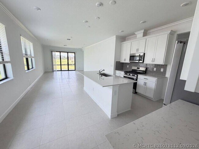 Building Photo - 10676 NW Wilgrove Lane