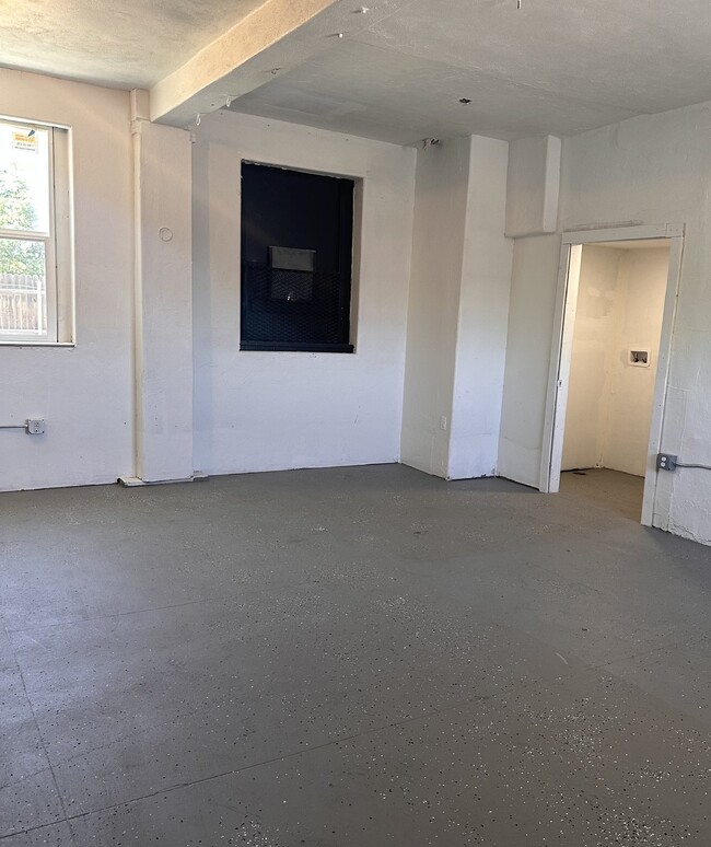 Building Photo - Delightful and Cozy 3bdrm 1bath Home For Rent in S Tucson!