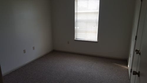 Building Photo - 1607 Sugarland Terrace