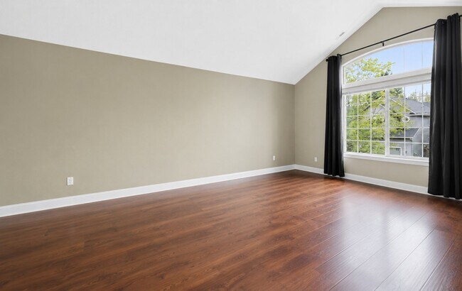 Building Photo - 17318 SW Galewood Dr