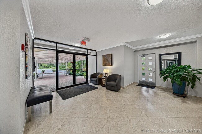 Building Photo - 4000 Cypress Grove Way