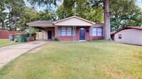 Building Photo - 3307 Bedford Ln
