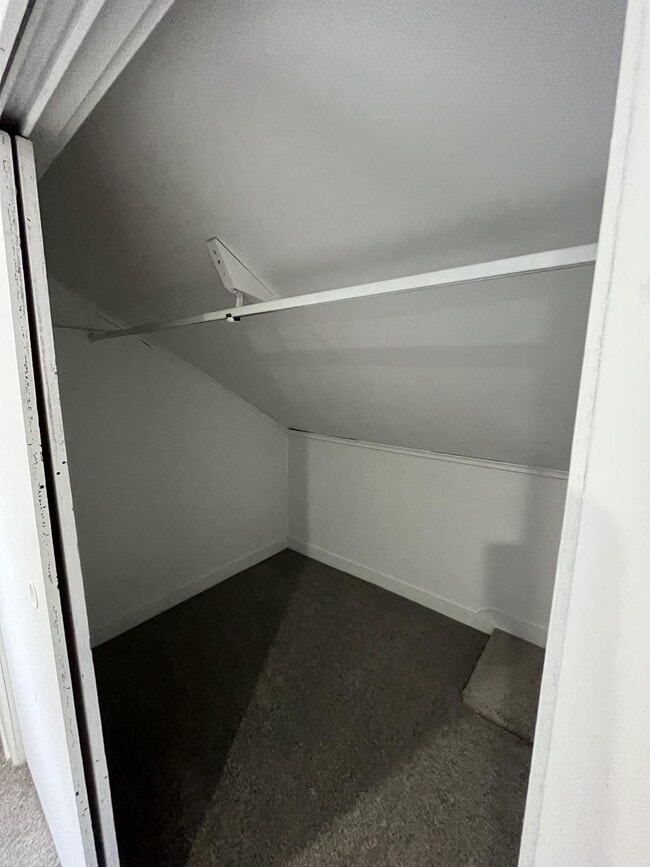 Building Photo - 2235 Middle St