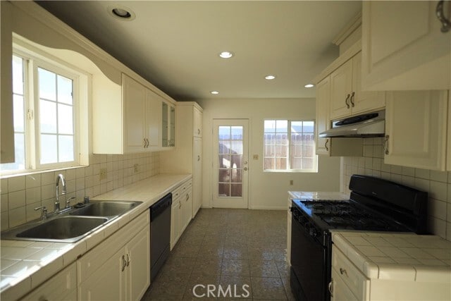 Building Photo - 1283 Essex Ave