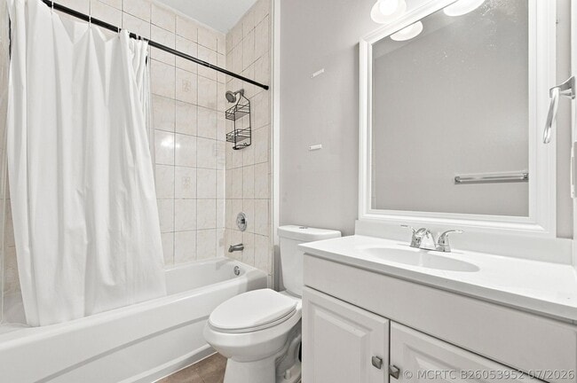 Building Photo - 732 SW 106th Ave