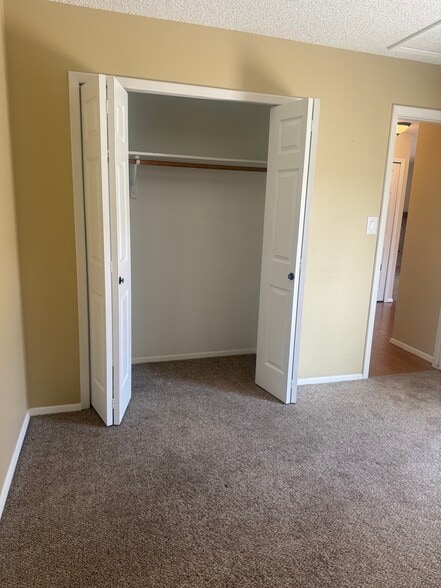Building Photo - 6155 Little Pine Cir
