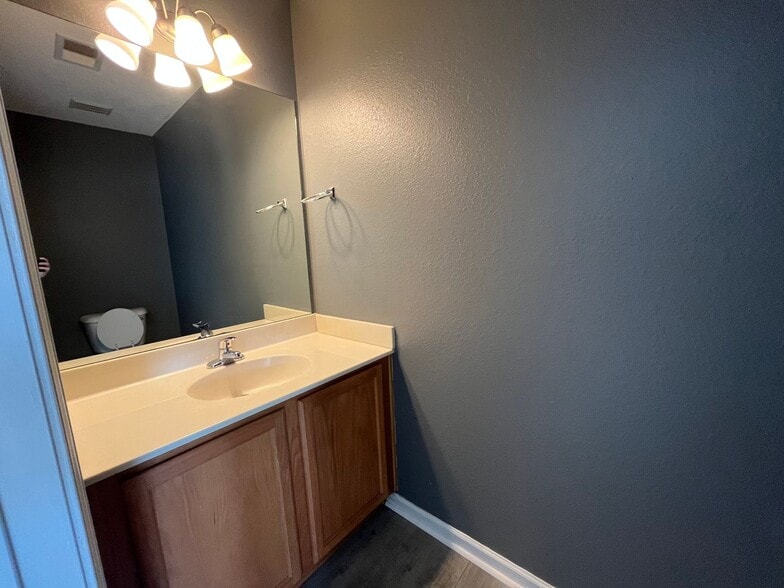 Building Photo - 57 Bearing Cir