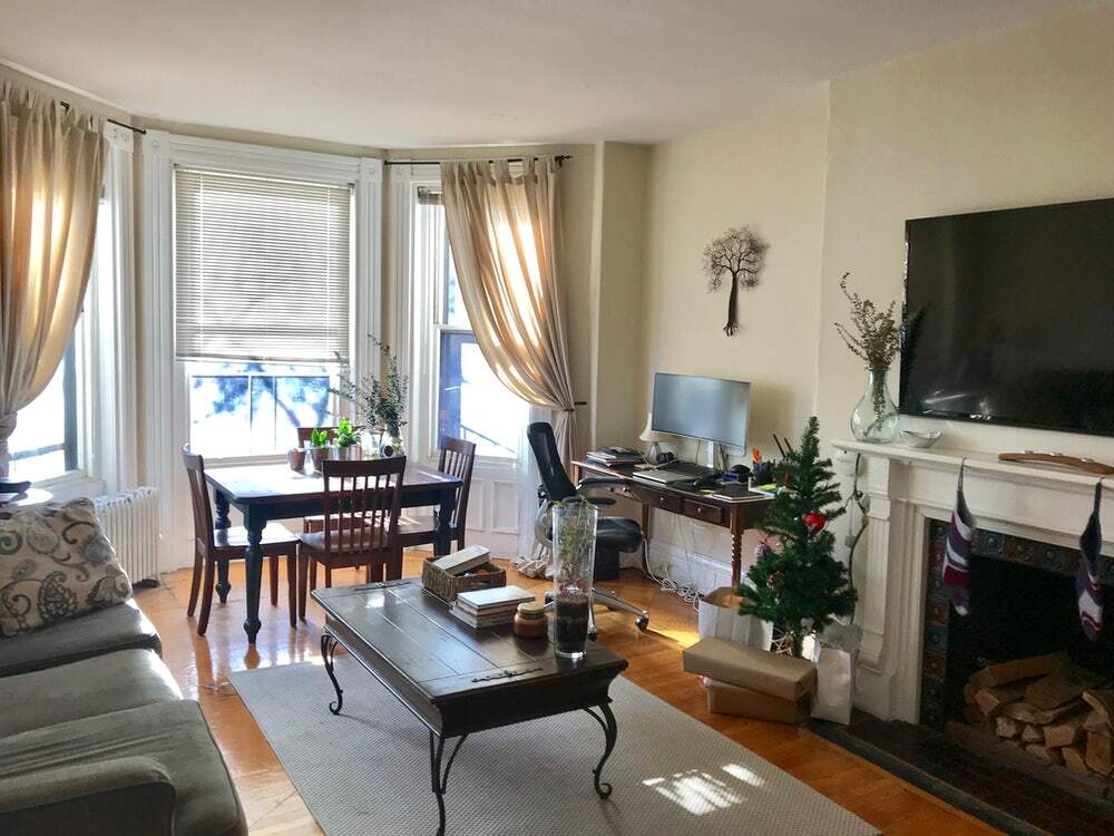 Building Photo - 217 Newbury St